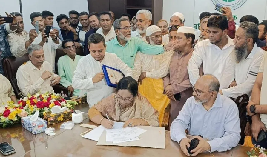 বরিশাল জেলা পরিষদ ও সিটি কপোরেশনের দায়িত্ব নিলেন দুই প্রশাসক